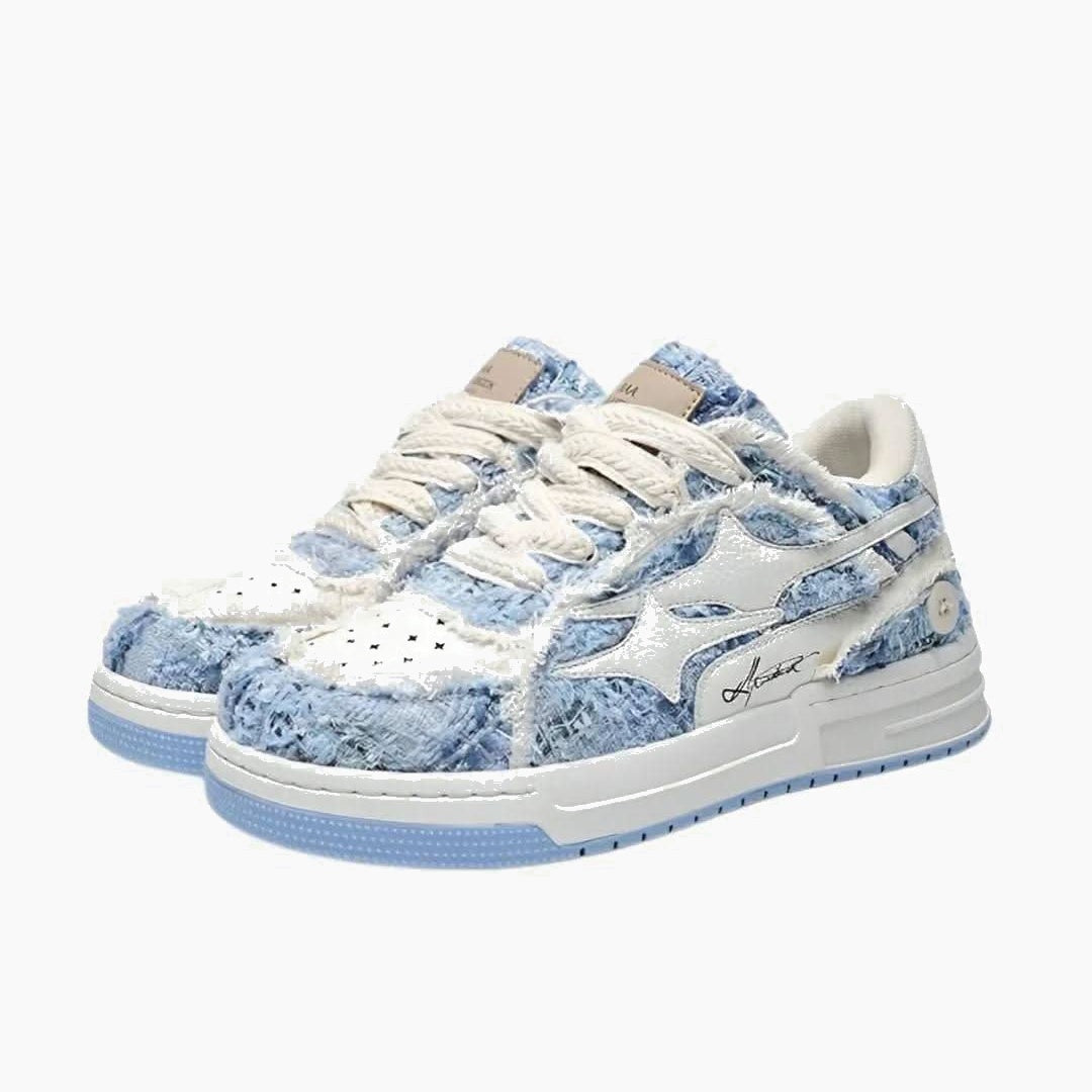 Comet Graphic Sneaker